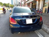 Cần bán xe Mercedes C300 AMG đời 2017, màu xanh Cavansite xe cực đẹp