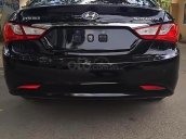 Cần bán Hyundai Sonata năm sản xuất 2011, màu đen, nhập khẩu Hàn Quốc  