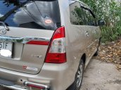 Cần bán gấp Toyota Innova sản xuất 2016, màu nâu, nhập khẩu nguyên chiếc