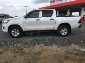 Bán Toyota Hilux 2.4AT, đã qua sử dụng đăng ký tháng 4. 2019, trả góp lãi suất ưu đãi