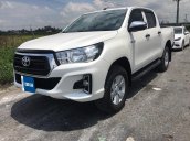 Bán Toyota Hilux 2.4AT, đã qua sử dụng đăng ký tháng 4. 2019, trả góp lãi suất ưu đãi