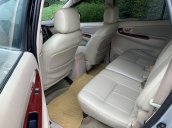 Gia đình bán xe Toyota Innova G 2006, form mới 2009, màu bạc
