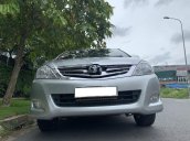 Gia đình bán xe Toyota Innova G 2006, form mới 2009, màu bạc
