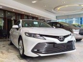 Bán Toyota Camry 2.0G 2019, màu trắng, xe nhập. Giao ngay