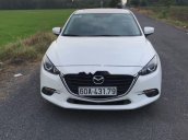 Bán Mazda 3 Facelift đời 2018, màu trắng, chính chủ