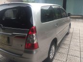 Cần bán Toyota Innova đời 2015, xe gia đình