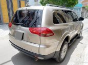 Cần bán Mitsubishi Pajero 2016 tự động vàng hoàng kim cực đẹp