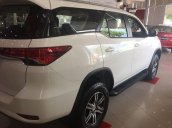 Cần bán Toyota Fortuner đời 2019, màu trắng