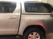 Bán Toyota Hilux 3.0G AT 2 cầu năm sản xuất 2015, màu bạc, nhập khẩu