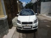 Bán Chevrolet Aveo 2017 số sàn, trắng thể thao rất mới