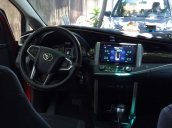 Gia đình bán Toyota Innova Venturer năm sản xuất 2018, màu đỏ