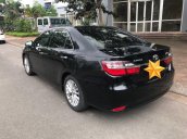 Chính chủ bán xe Toyota Camry 2.0E năm sản xuất 2017, màu đen