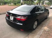 Chính chủ bán lại xe Toyota Camry 2017, màu đen