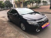 Chính chủ bán xe Toyota Camry 2.0E năm sản xuất 2017, màu đen