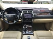 Chính chủ bán lại xe Toyota Camry 2017, màu đen