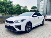 Cần bán Kia Cerato sản xuất 2019, màu trắng