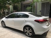 Bán xe Kia Cerato MT sản xuất 2017, màu trắng