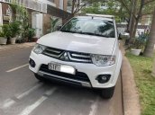Gia đình cần bán Mitsubishi Pajero 2017, màu trắng