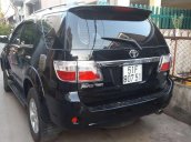 Bán xe Toyota Fortuner năm sản xuất 2010, màu đen  