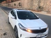 Cần bán Kia Cerato AT năm sản xuất 2017, màu trắng xe gia đình