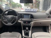 Bán Hyundai Elantra 1.6MT sản xuất năm 2017, màu trắng số sàn