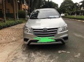 Bán Toyota Innova 2.0E đời 2016, màu bạc