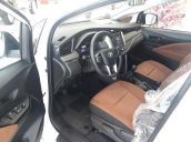 Toyota Innova khuyến mãi tháng 8