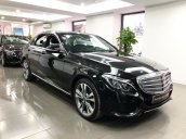 Bán xe Mercedes C250 màu đen, nội thất đen, đăng kí 2019 chính hãng như mới