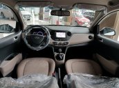 Bán ô tô Hyundai Accent AT bản đặc biệt, năm sản xuất 2019, màu trắng, xe giao ngay