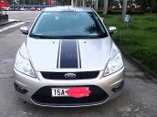 Bán Ford Focus 1.8 AT 2012, màu bạc chính chủ