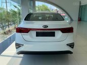 Cần bán xe Kia Cerato 1.6 MT sản xuất 2019, màu trắng, giá tốt