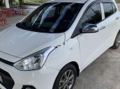 Gia đình bán Hyundai Grand i10 đời 2016, màu trắng, nhập khẩu