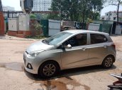 Gia đình bán Hyundai Grand i10 sản xuất 2014, màu bạc