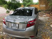 Cần bán lại xe Toyota Vios 2017, màu bạc còn mới