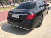 Bán Mercedes E300 sản xuất năm 2018, màu đen  