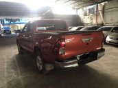 Chính chủ bán Toyota Hilux 2016, màu đỏ, nhập khẩu, số tự động 2 cầu