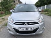 Bán Hyundai i10 năm sản xuất 2013, màu bạc, nhập khẩu Hàn Quốc, bản đủ