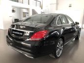 Bán xe Mercedes C250 màu đen, nội thất kem, đăng kí 2019 mới chính hãng