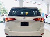 Fortuner 2.4G 4x2 MT 2019 cải tiến mới, giá mới cực ưu đãi, liên hệ 0907 044 926 (Ms Khánh)