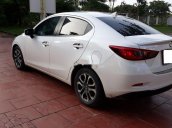 Cần bán gấp Mazda 2 năm 2016, màu trắng chính chủ