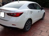 Cần bán gấp Mazda 2 năm 2016, màu trắng chính chủ