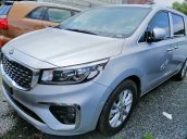 Cần bán xe Kia Sedona đời 2019, màu bạc, giao xe nhanh