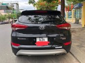 Bán Hyundai Tucson 2018, màu đen xe gia đình