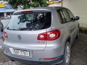 Bán Volkswagen Tiguan 2.0AT 2010, màu bạc, nhập khẩu