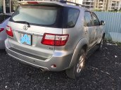 Bán Toyota Fortuner sản xuất 2011, màu bạc, 400tr