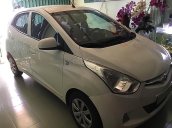 Cần bán Hyundai Eon đời 2012, màu trắng, xe nhập