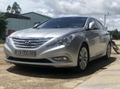 Bán Hyundai Sonata AT năm sản xuất 2010, màu bạc, nhập khẩu