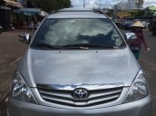 Cần bán gấp Toyota Innova sản xuất 2010, màu bạc còn mới giá cạnh tranh