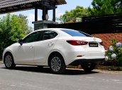 Bán Mazda 2 Premium đời 2019, màu trắng, nhập khẩu, ngoại hình ấn tượng và đậm chất thời trang