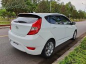 Cần bán gấp Hyundai Accent AT năm sản xuất 2014, màu trắng, hộp số nguyên bản, nội thất da